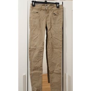Khaki pants (AEO) || 4